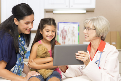 mother daughter doctor